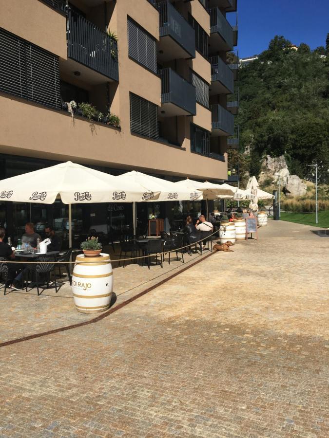Bratislava Center, River Front, Private Parking Included Extérieur photo